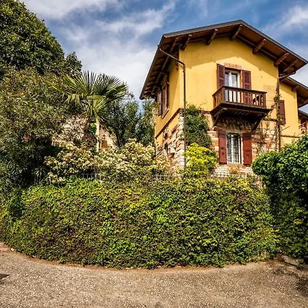 Casa de Férias Casa Gelsomina Gardone Riviera